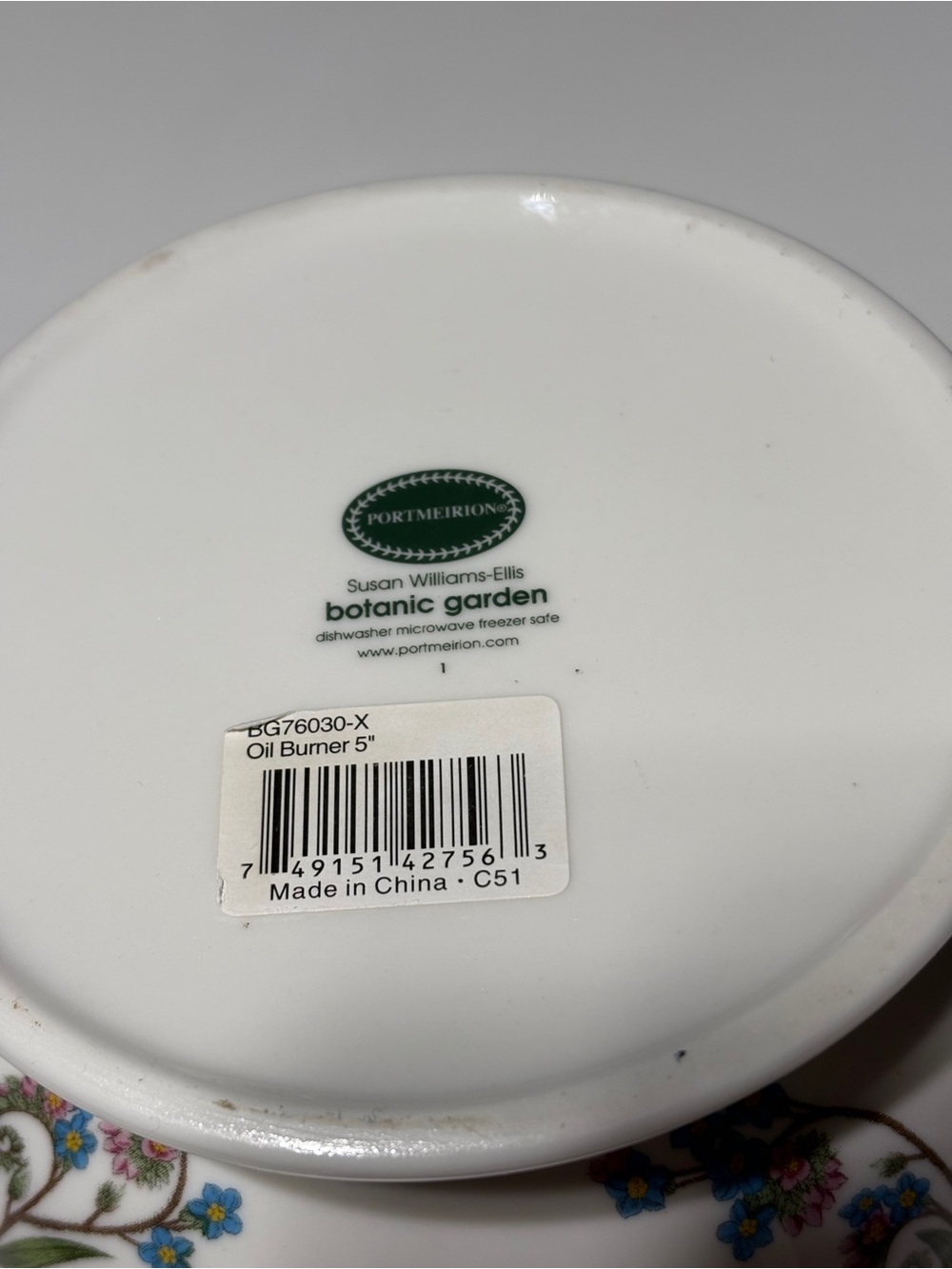 Portmeirion Botanic Garden Ceramic Oil or Wax Burner - Picture 8 of 9
